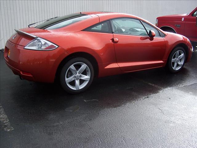 Mitsubishi Eclipse 2007 photo 2