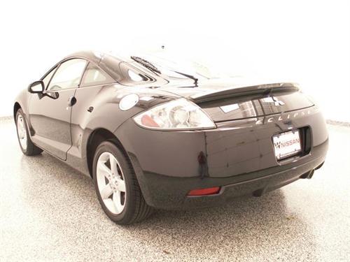 Mitsubishi Eclipse 2007 photo 2