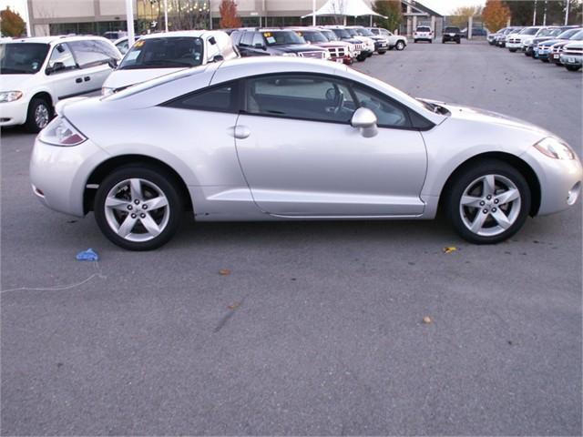 Mitsubishi Eclipse 2007 photo 3