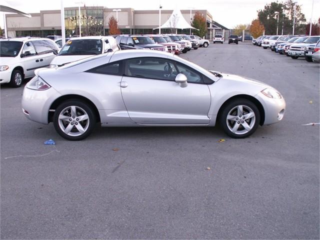 Mitsubishi Eclipse 2007 photo 4