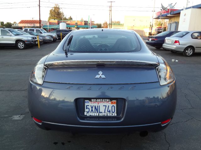 Mitsubishi Eclipse 2007 photo 4