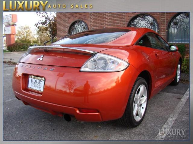 Mitsubishi Eclipse 2007 photo 2