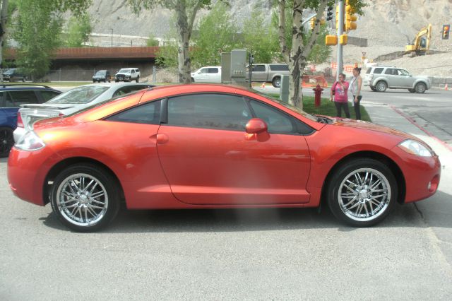 Mitsubishi Eclipse 2007 photo 2