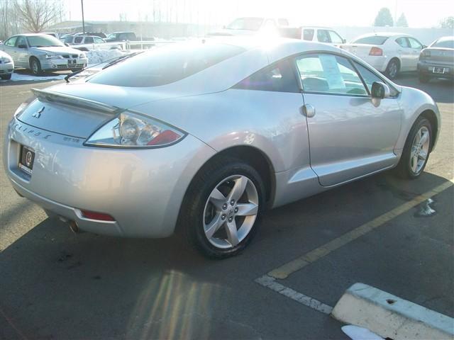 Mitsubishi Eclipse 2007 photo 3