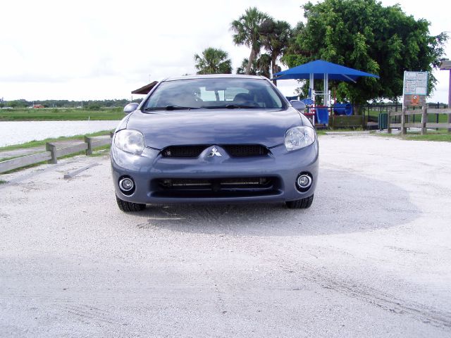Mitsubishi Eclipse 2007 photo 2
