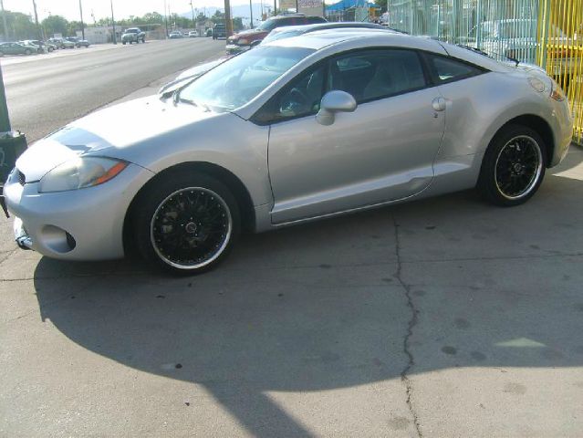 Mitsubishi Eclipse 2007 photo 4