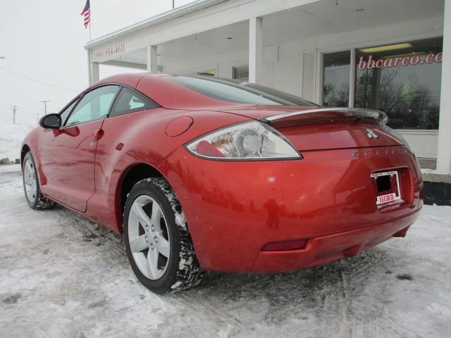 Mitsubishi Eclipse 2008 photo 4