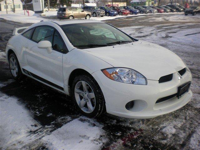 Mitsubishi Eclipse SE Hatchback