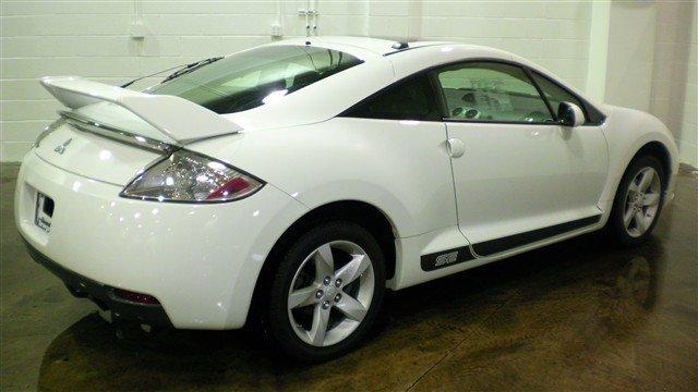 Mitsubishi Eclipse 2008 photo 4