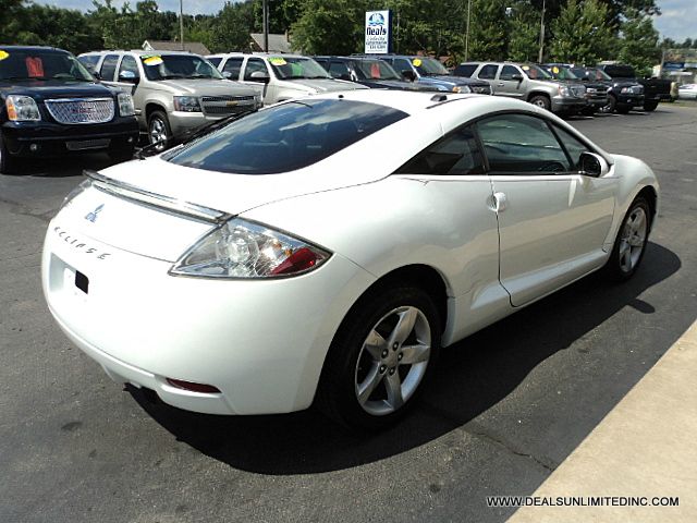 Mitsubishi Eclipse 2008 photo 2