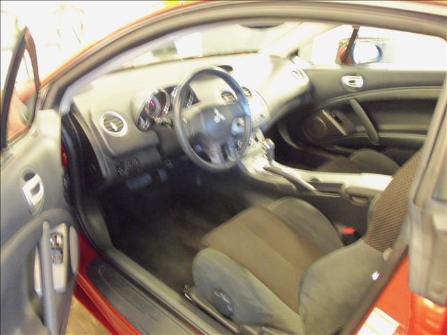 Mitsubishi Eclipse 2008 photo 2