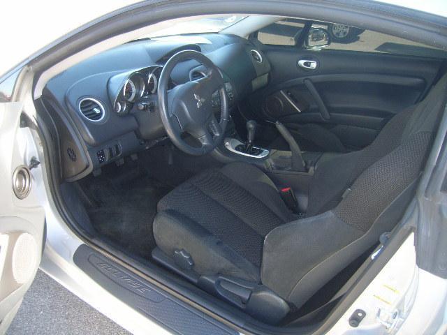 Mitsubishi Eclipse 2008 photo 2