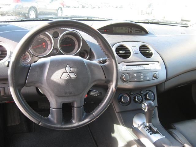 Mitsubishi Eclipse 2008 photo 2