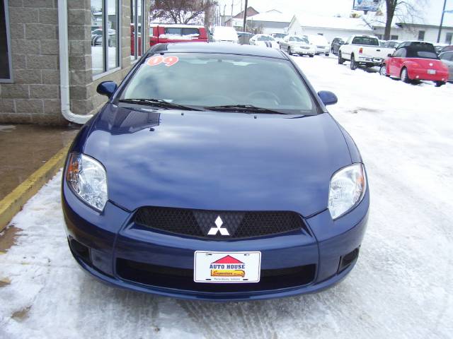 Mitsubishi Eclipse 2009 photo 2