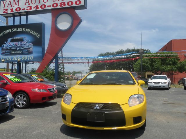 Mitsubishi Eclipse 2009 photo 4