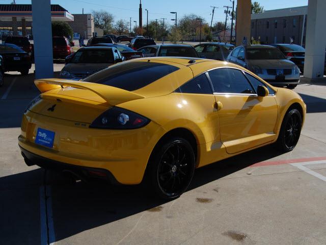 Mitsubishi Eclipse 2009 photo 4