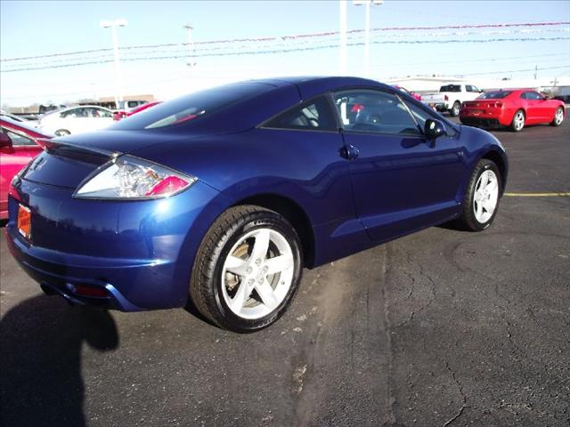 Mitsubishi Eclipse 2009 photo 2