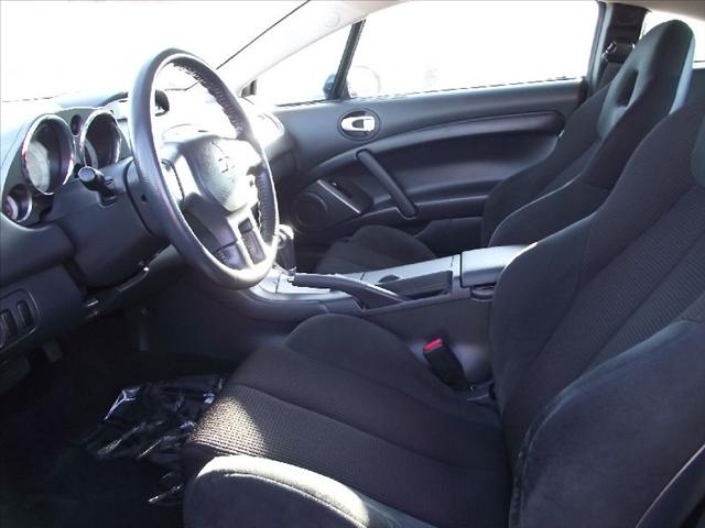 Mitsubishi Eclipse 2009 photo 4