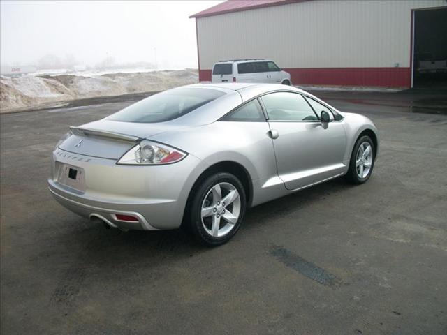 Mitsubishi Eclipse 2009 photo 2