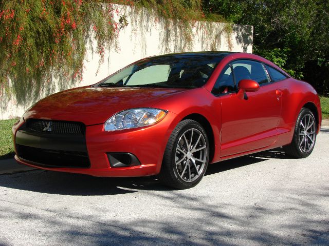 Mitsubishi Eclipse 2011 photo 2