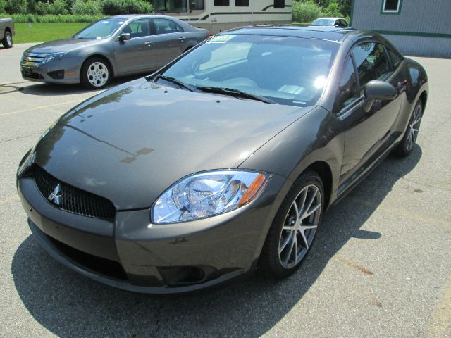Mitsubishi Eclipse 2011 photo 3