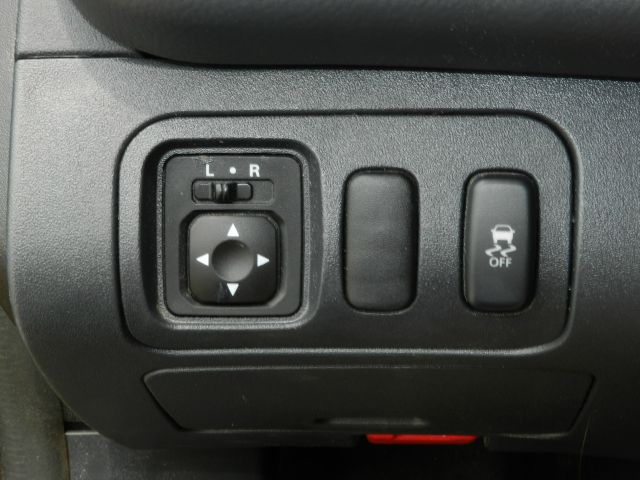 Mitsubishi Eclipse 2011 photo 9