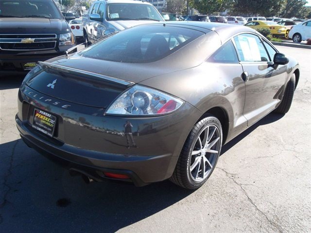 Mitsubishi Eclipse 2012 photo 4