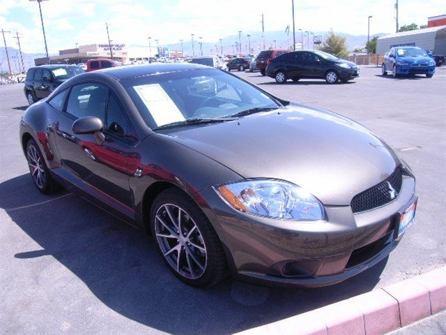 Mitsubishi Eclipse 2012 photo 2