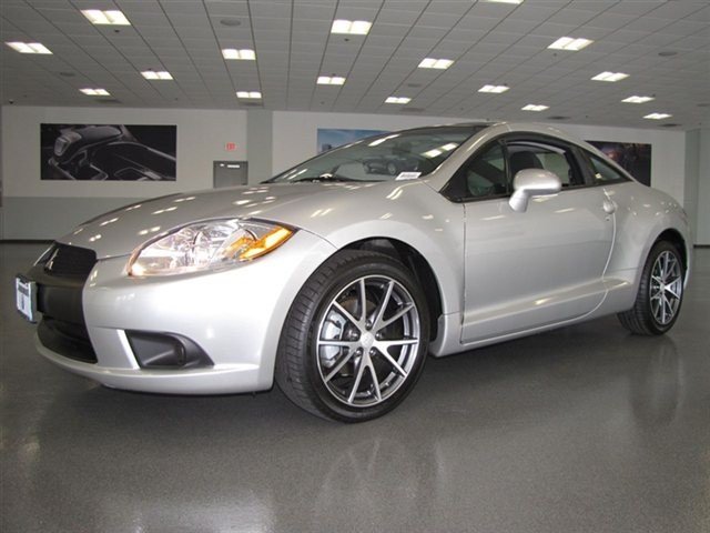 Mitsubishi Eclipse 2012 photo 2