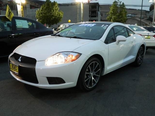 Mitsubishi Eclipse 2012 photo 2