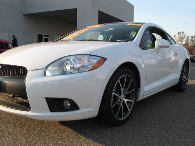 Mitsubishi Eclipse 2012 photo 4