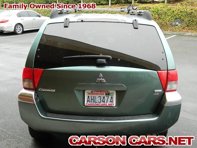Mitsubishi Endeavor 2004 photo 2