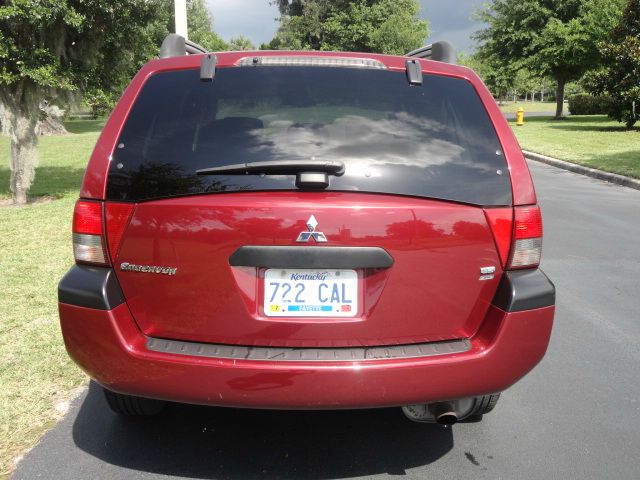 Mitsubishi Endeavor 2005 photo 1