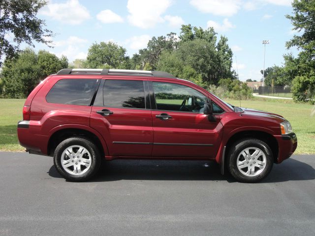 Mitsubishi Endeavor 2005 photo 4