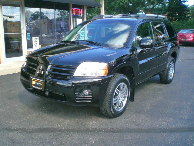 Mitsubishi Endeavor 2005 photo 4