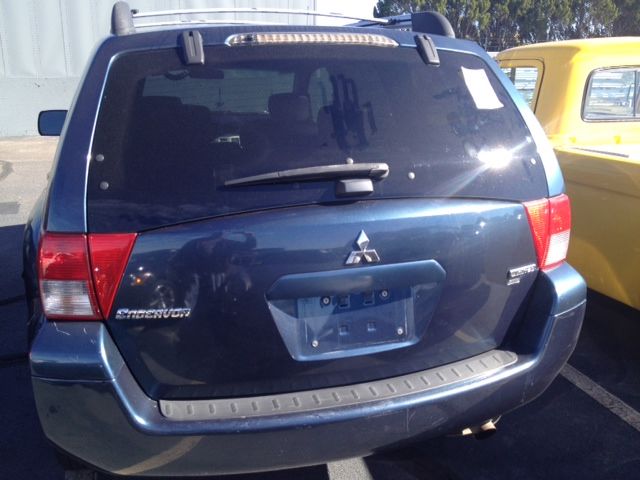 Mitsubishi Endeavor 2005 photo 1