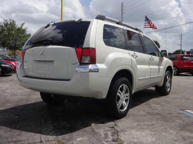 Mitsubishi Endeavor 1.8T Quattro Sedan 4D SUV