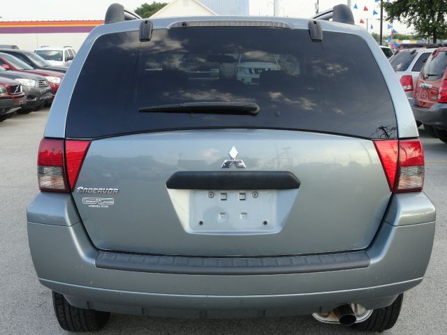 Mitsubishi Endeavor 2007 photo 4