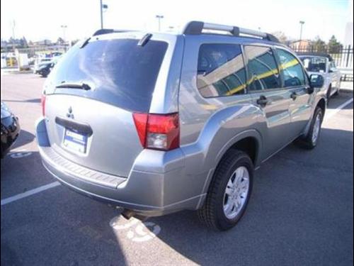 Mitsubishi Endeavor 2007 photo 2