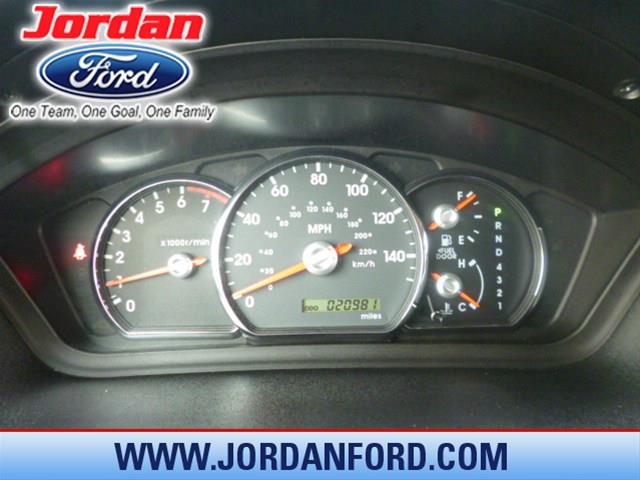 Mitsubishi Endeavor 2010 photo 20