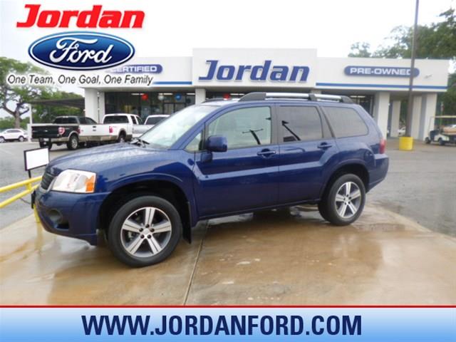 Mitsubishi Endeavor 2010 photo 24