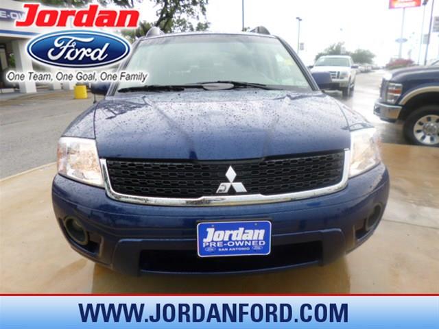 Mitsubishi Endeavor 2010 photo 27