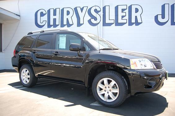 Mitsubishi Endeavor 2011 photo 4