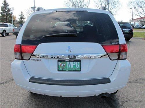 Mitsubishi Endeavor 2011 photo 1