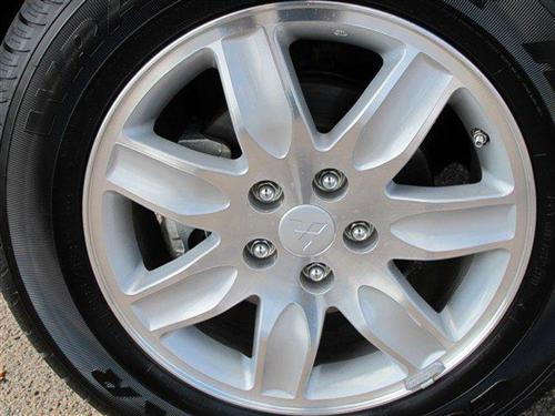 Mitsubishi Endeavor 2011 photo 3