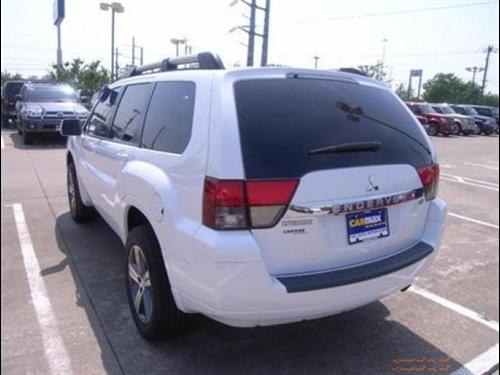 Mitsubishi Endeavor 2011 photo 4