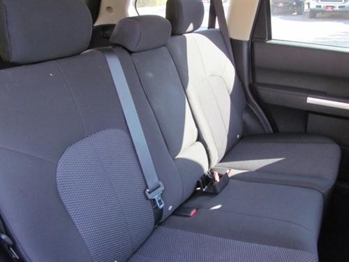 Mitsubishi Endeavor 2011 photo 3