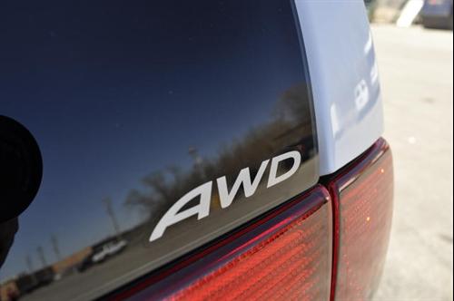 Mitsubishi Endeavor 2011 photo 1