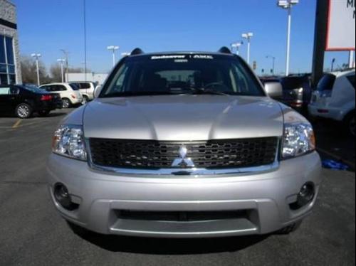 Mitsubishi Endeavor 2011 photo 4