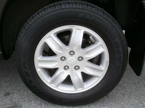 Mitsubishi Endeavor 2011 photo 2